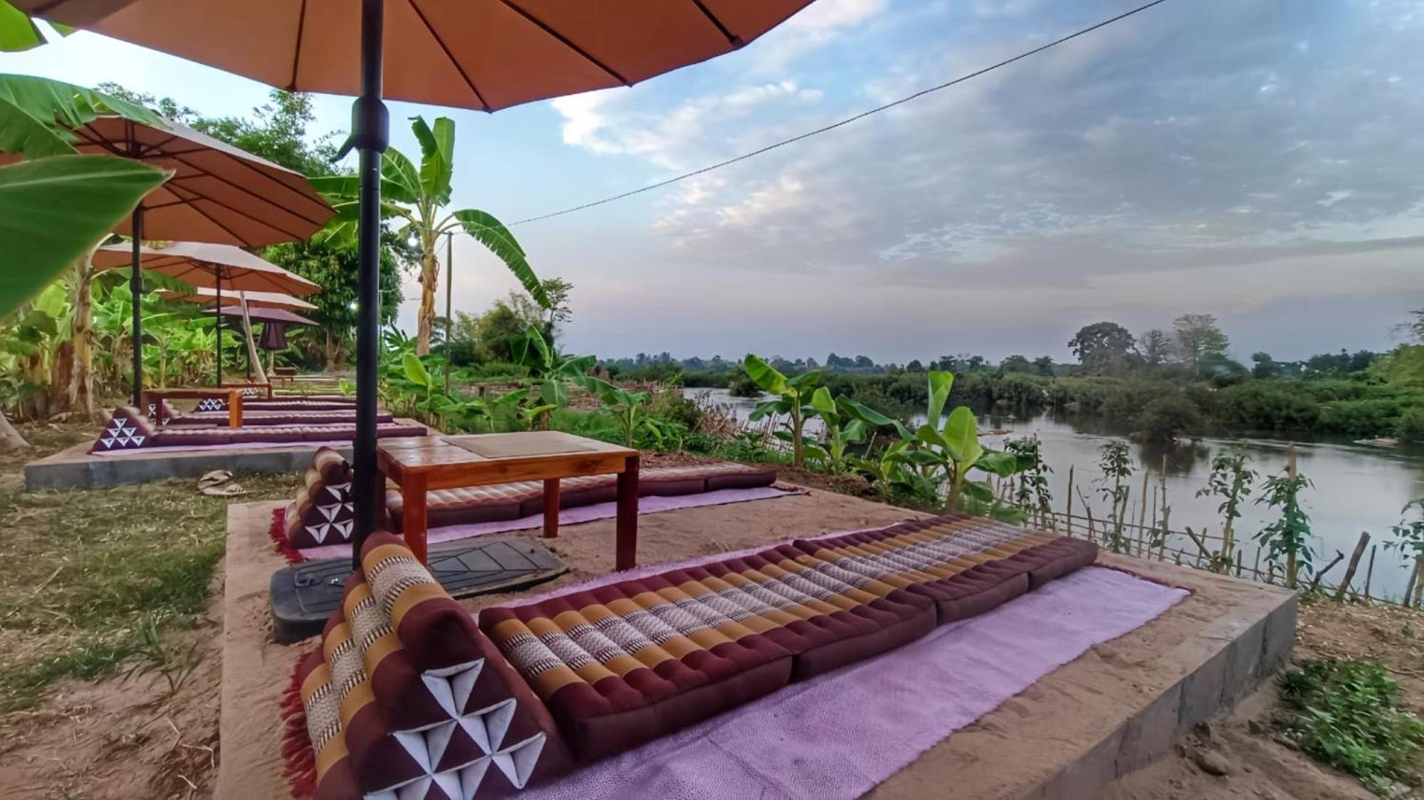 Chanhthida Guesthouse And The River Front Restaurant بان خون المظهر الخارجي الصورة